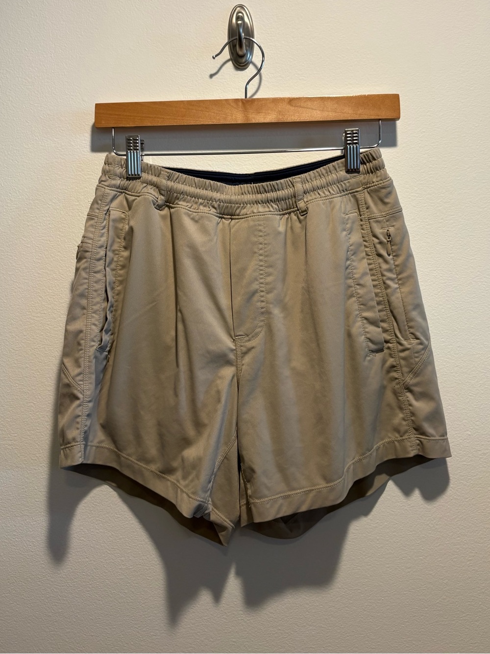 Birddogs || Khaki Shorts Built-In Liner Stretch Small Short